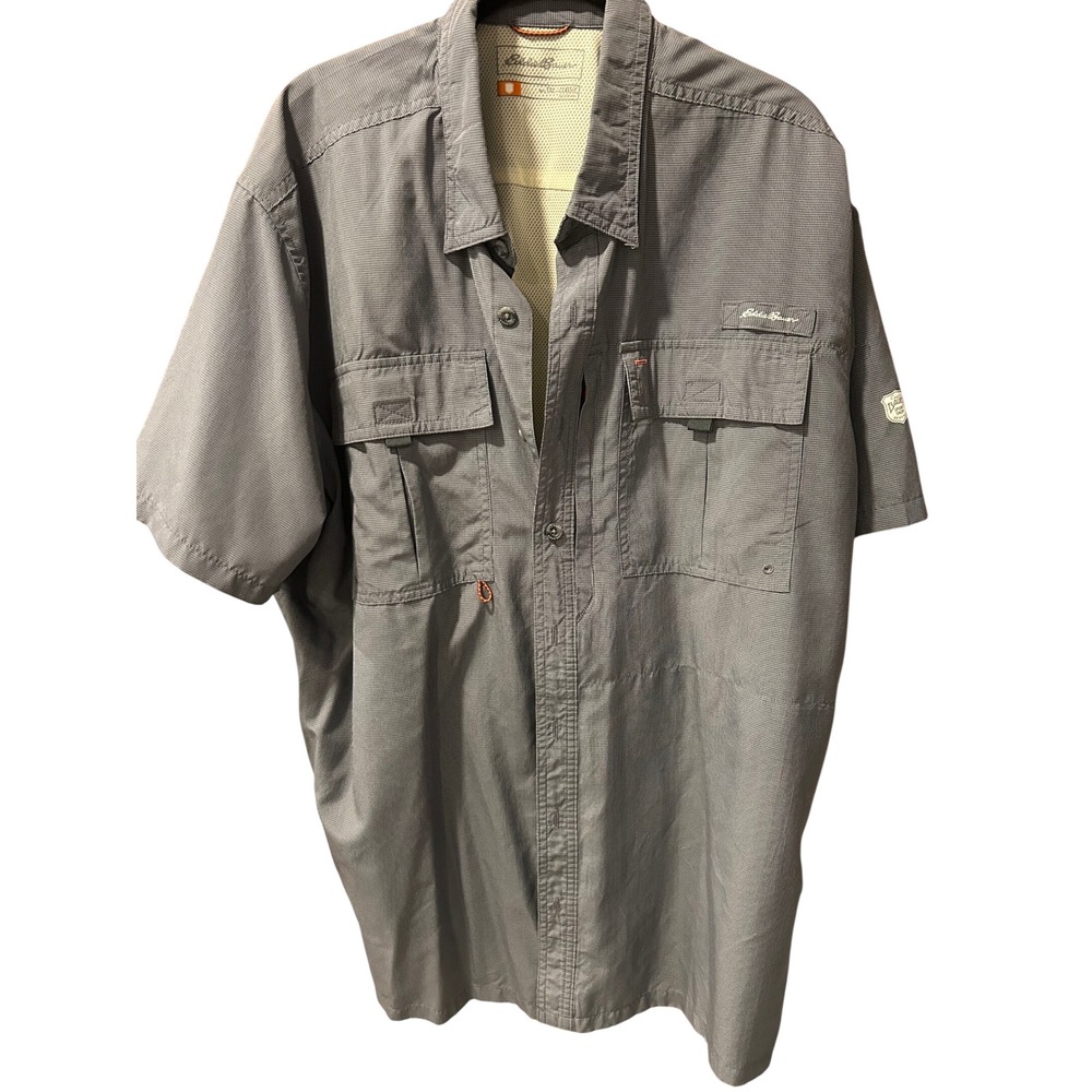 Eddie Bauer Sport Shop Mens XL Classic Fit Fishing Shirt Short Sleeve Gray Check